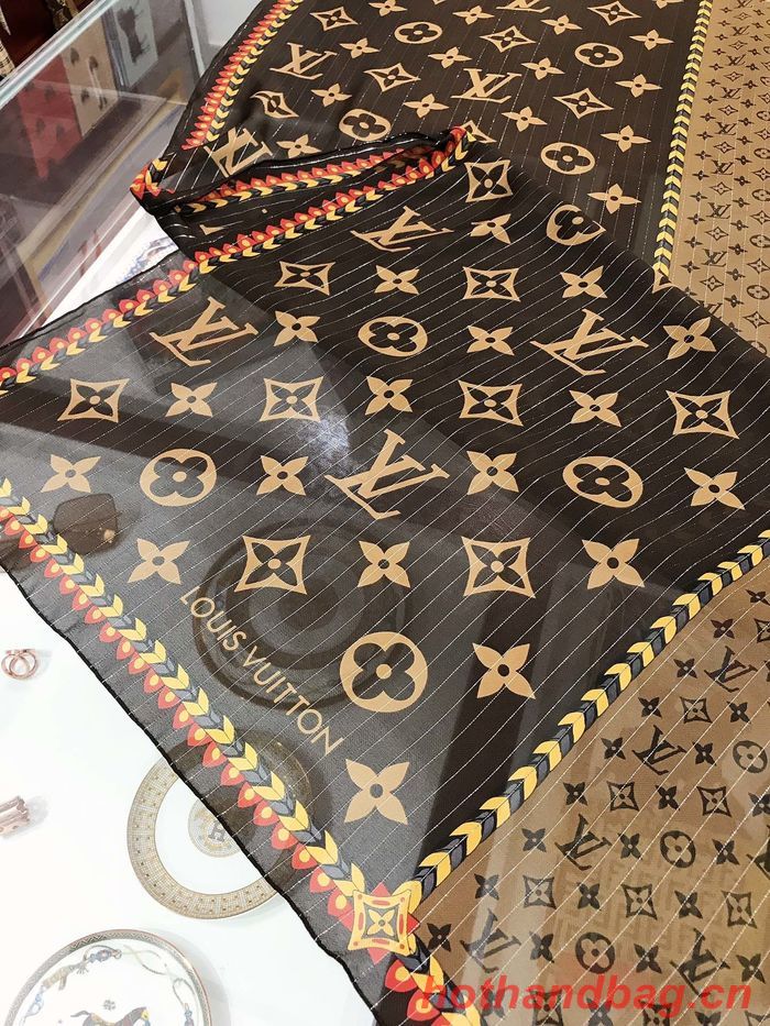 Louis Vuitton Scarf LVC00282