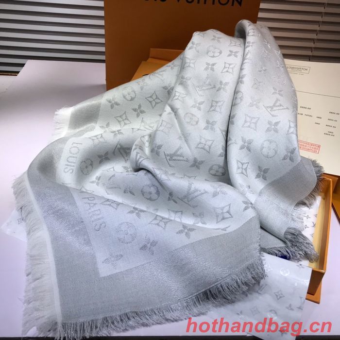 Louis Vuitton Scarf LVC00310