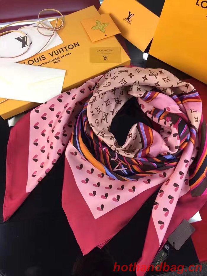 Louis Vuitton Scarf LVC00339