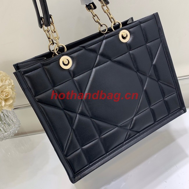 MEDIUM DIOR ESSENTIAL TOTE BAG Calfskin M8721 BLACK