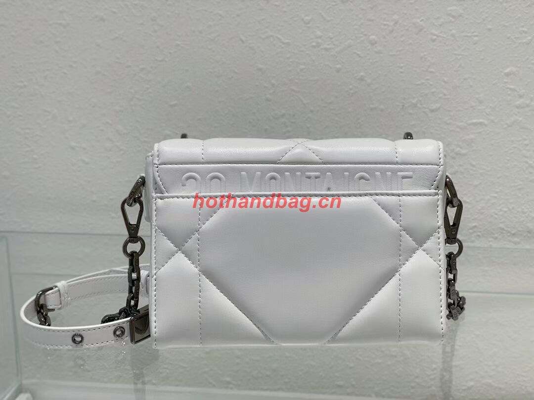 DIOR 30 MONTAIGNE BOX BAG WITH HANDLE Latte Maxicannage Lambskin M9218B WHITE