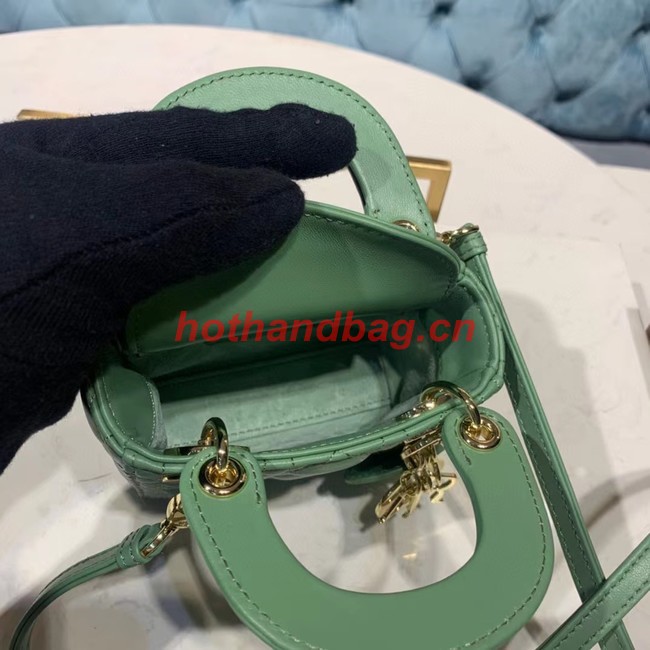 MICRO LADY DIOR BAG Scarlet Cannage Lambskin S0856O green