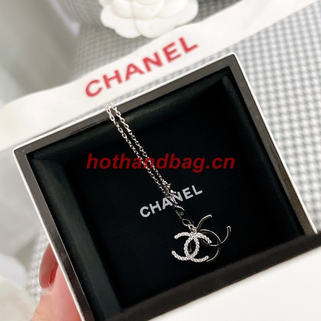 Chanel Necklace CE10112