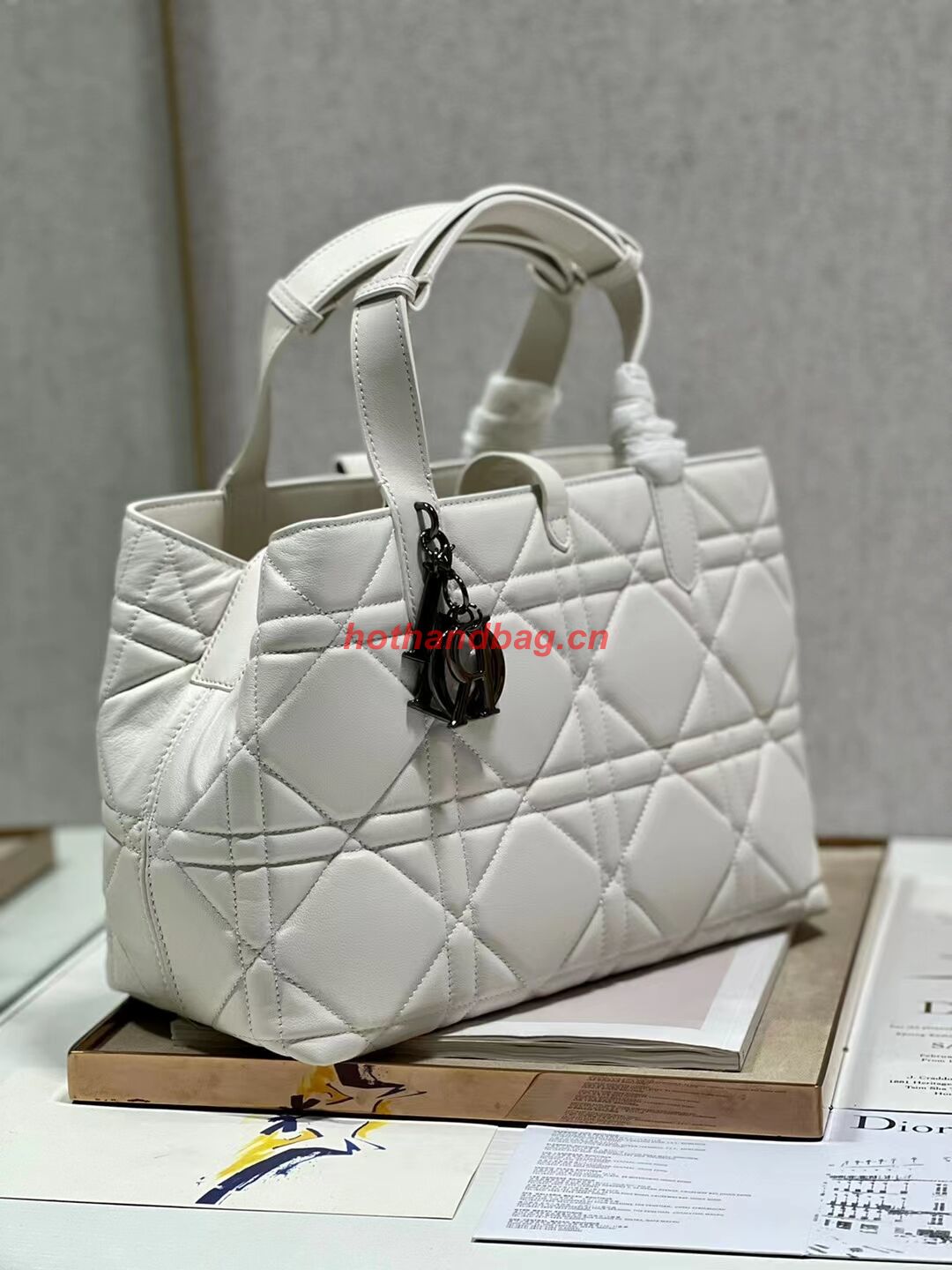 DIOR TOP HANDLE MEDIUM BAG Latte Cannage Lambskin C0089 WHITE&BLACK