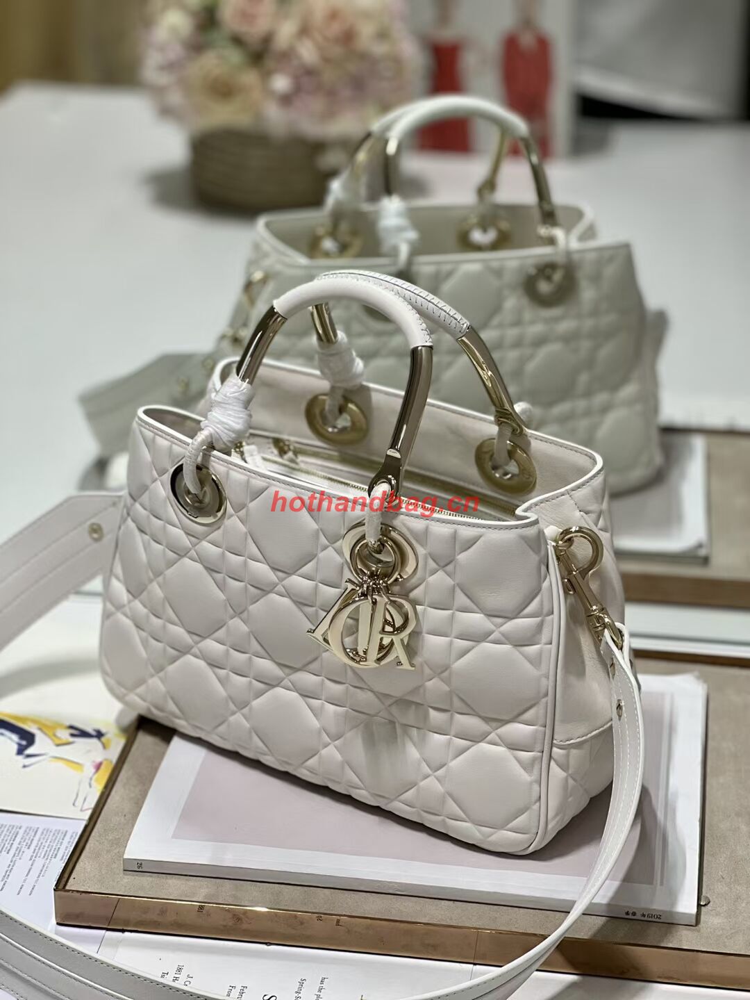 LADY DIOR TOP HANDLE MEDIUM BAG Latte Cannage Lambskin C9226 WHITE&GOLD