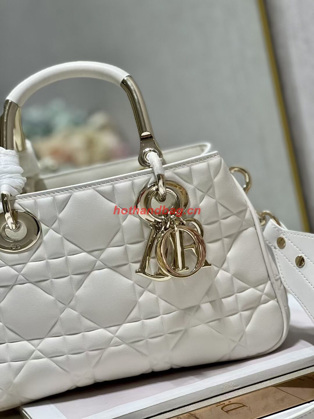 LADY DIOR TOP HANDLE MEDIUM BAG Latte Cannage Lambskin C9227 WHITE&GOLD