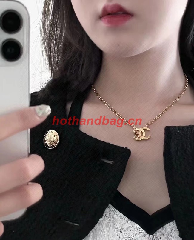 Chanel Necklace CE11055