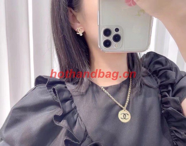 Chanel Earrings CE11282