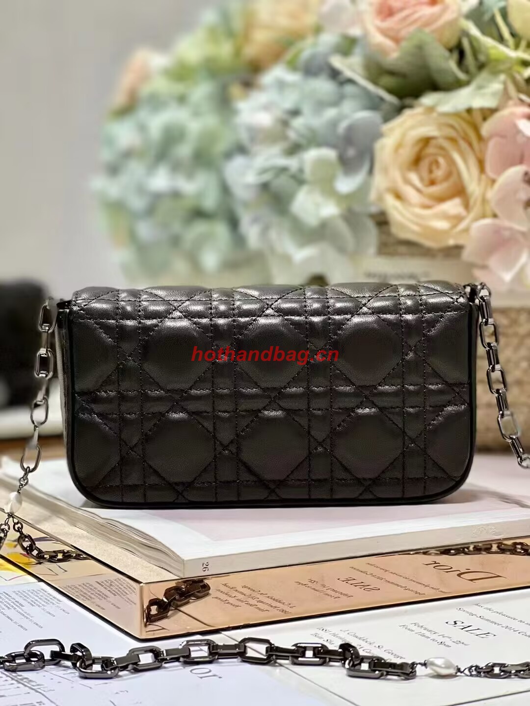 LADY DIOR PHONE POUCH Aesthetic Cannage Lambskin S0977O black