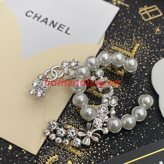 Chanel brooch CE11346