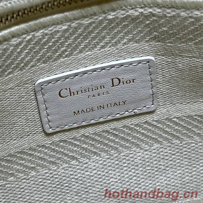 MEDIUM DIOR OR LADY D-LITE BAG M0565OIAU Latte