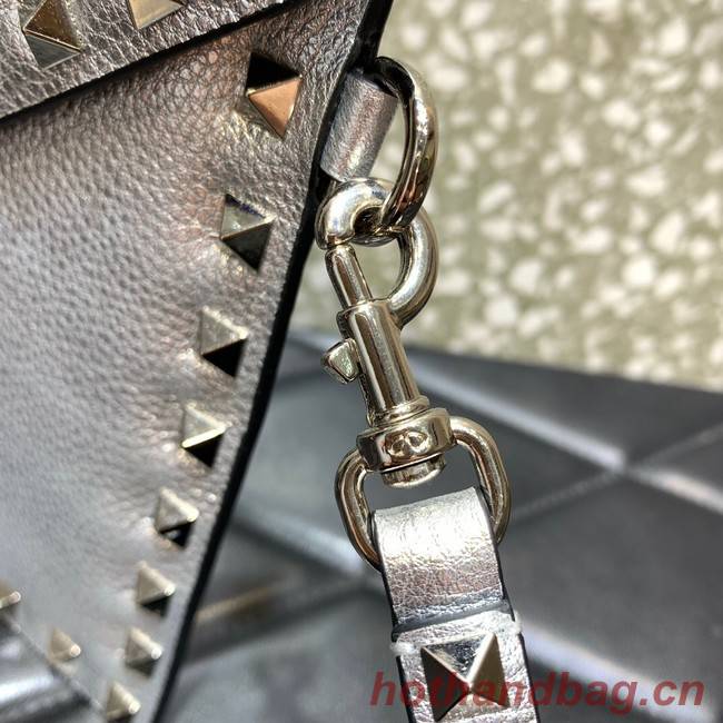 VALENTINO Garavani Rockstud Calfskin Clutch WP0P87R silver