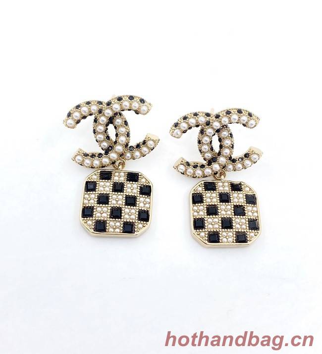 Chanel Earrings CE11820