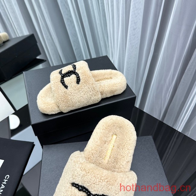 Chanel Slippers 93681-11