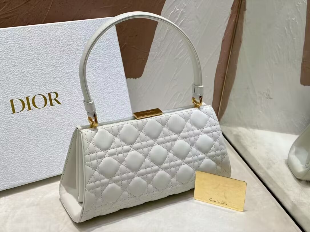 DIOR CARO COLLE NOIRE CLUTCH Cannage Lambskin C0688 white