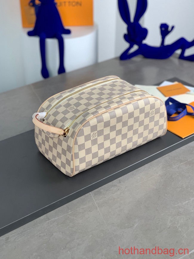 Louis Vuitton Dopp Kit M47528-2