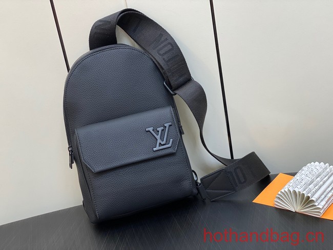 Louis Vuitton Pilot Slingbag M23765 black