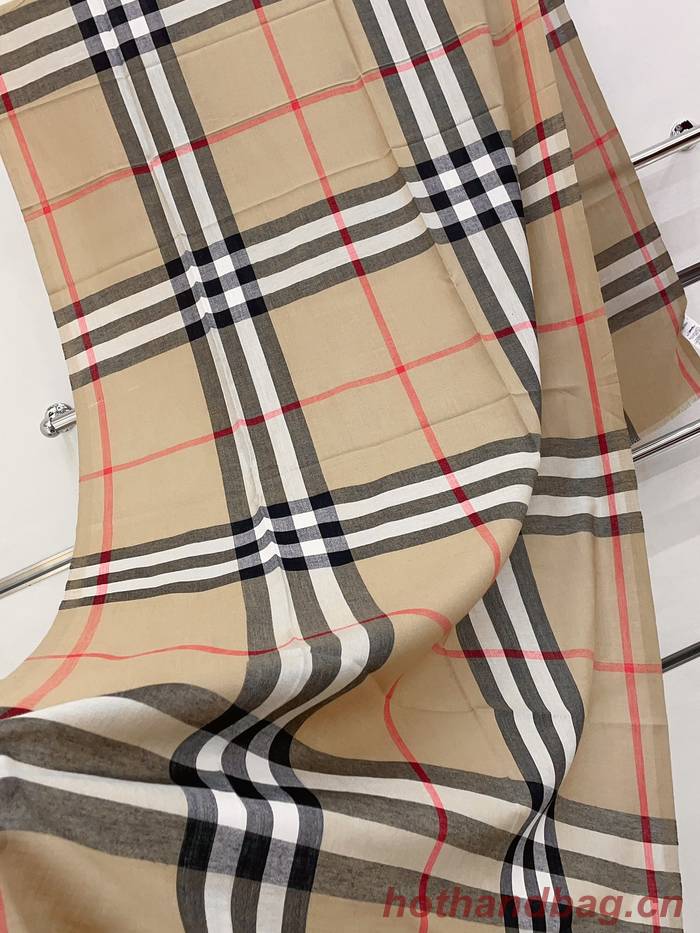 Burberry Scarf BBC00157