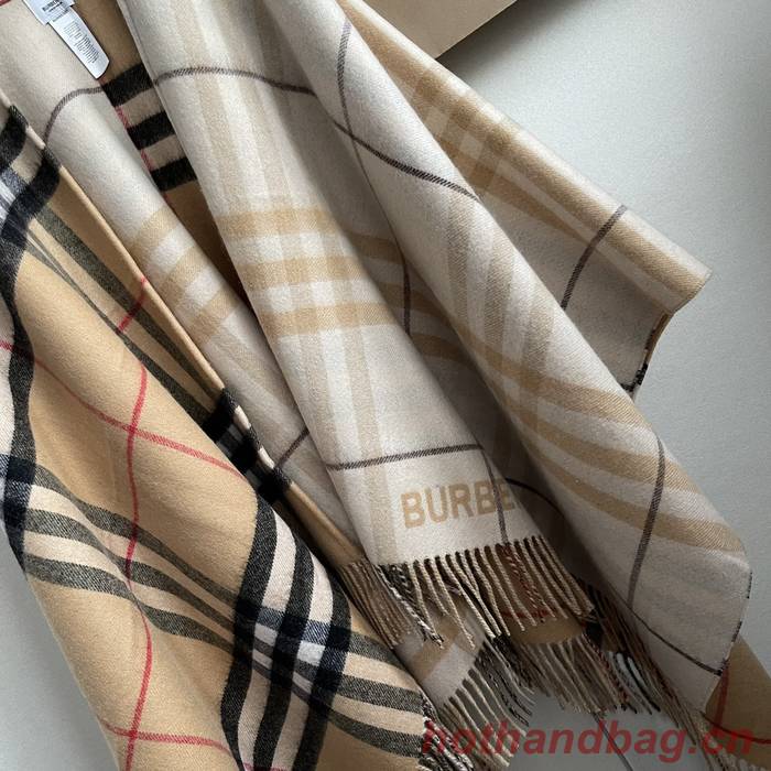 Burberry Cloak BBC00163