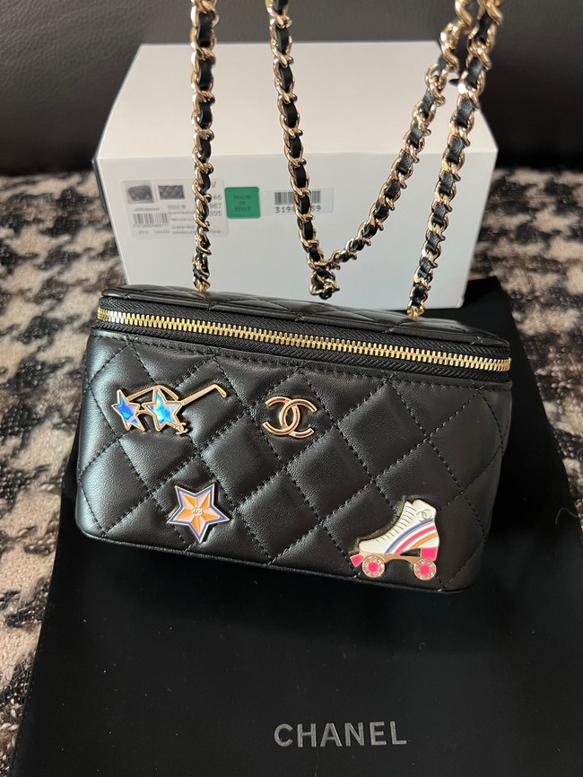 Chanel CLUTCH WITH CHAIN AP3044 black