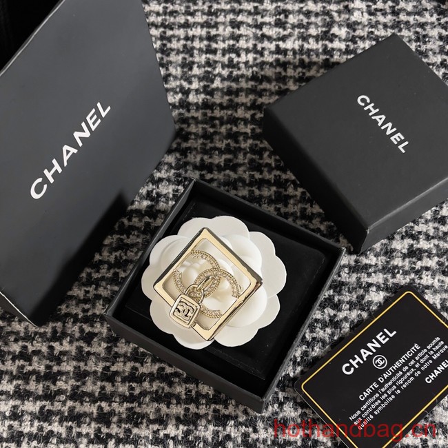 Chanel Brooch CE13100