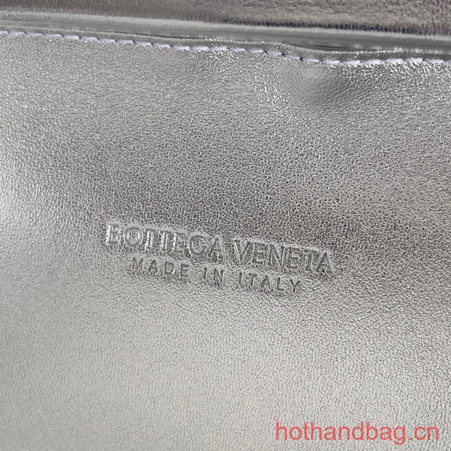 Bottega Veneta KnotIntreccio lamina leather 717622 Silver&Silver