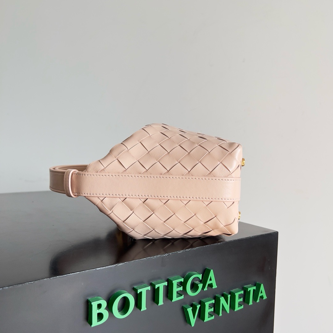 Bottega Veneta Mini Wallace 754443 Lotus