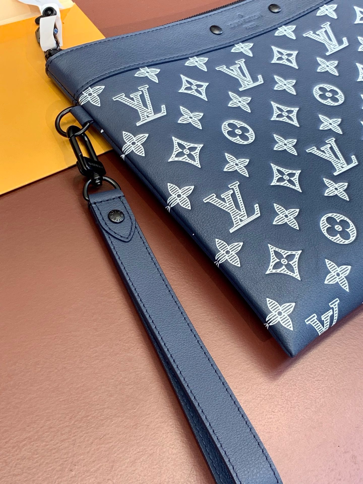 Louis Vuitton DAILY POUCH M81570 dark blue