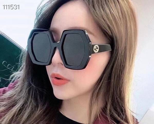 Gucci Sunglasses Top Quality GUS04017