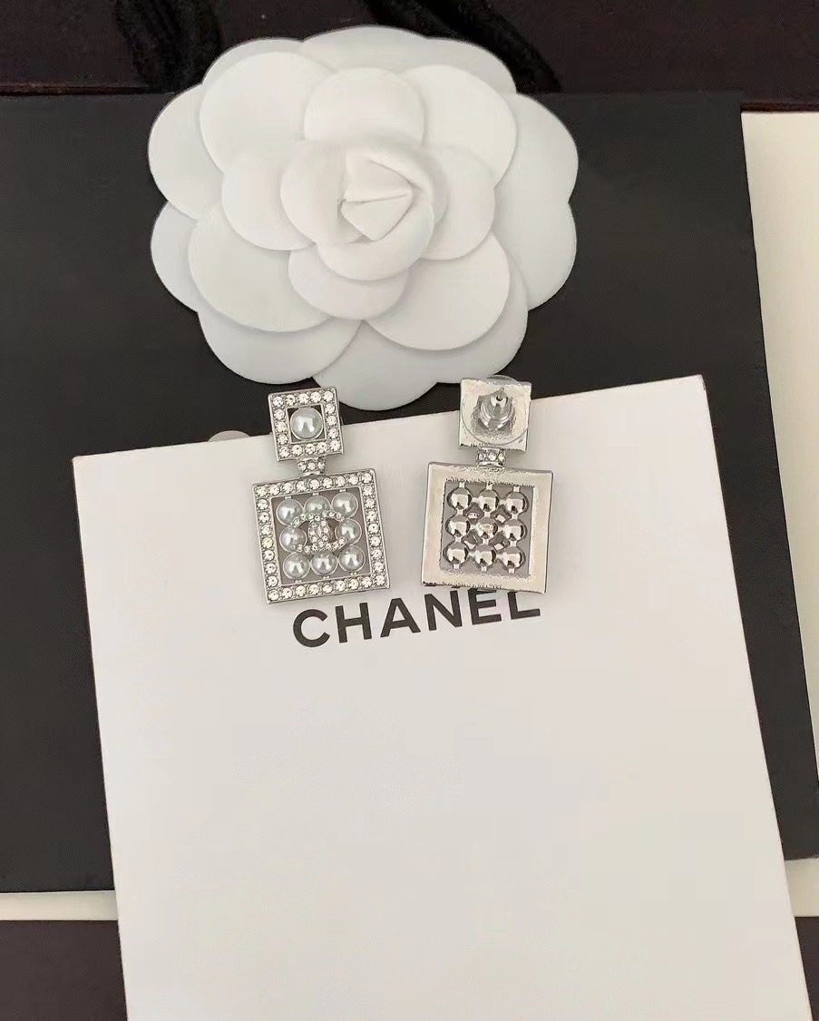 Chanel Earrings CE14208