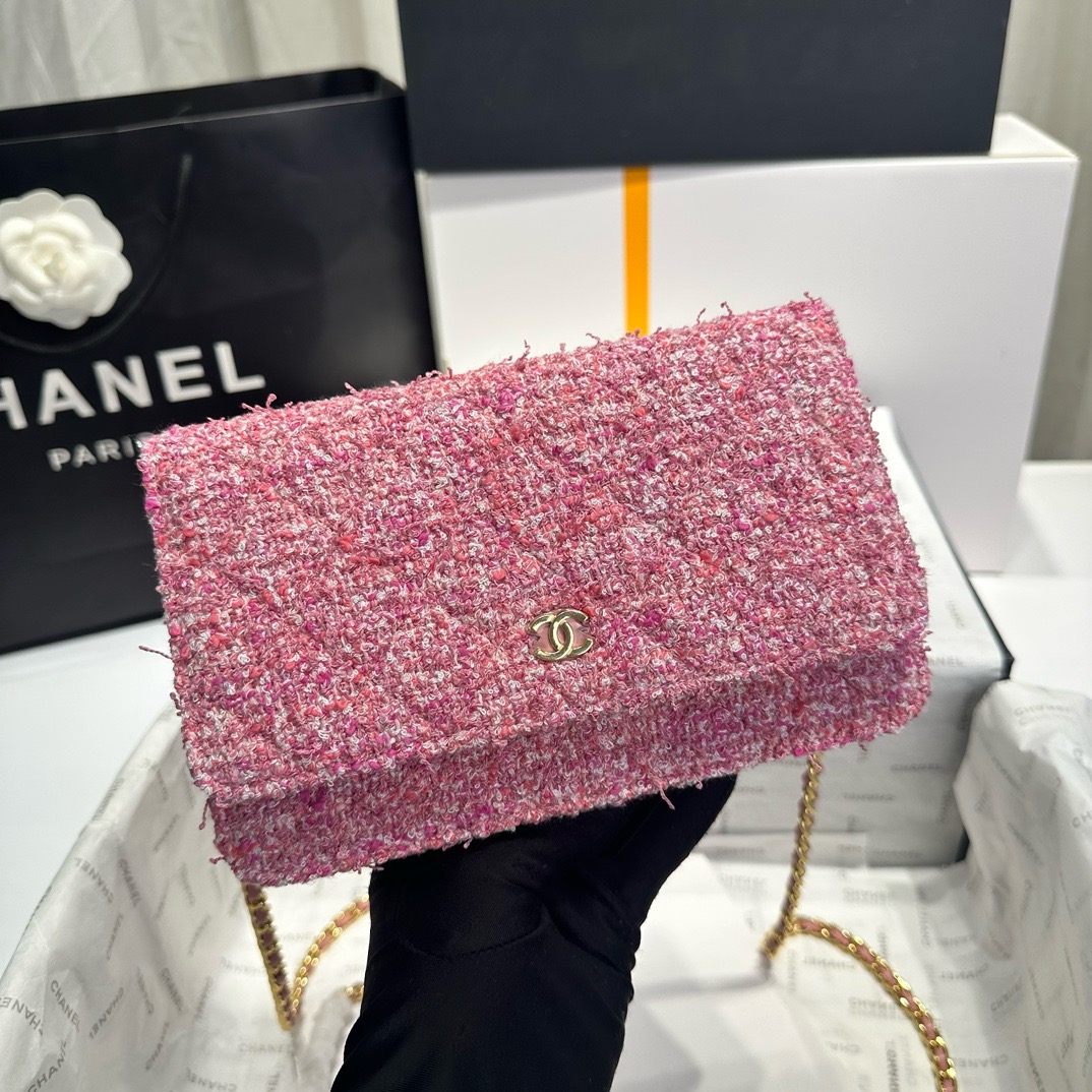 CHANEL CLASSIC WALLET ON CHAIN  AP0250 Pink & Ecru