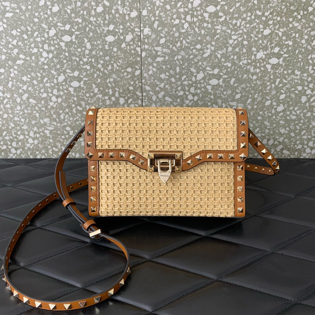 VALENTINO VLOGO SIGNATURE RAFFIA Shoulder Bag 03221 brown