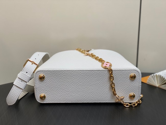 Louis Vuitton Capucines BB M52689 white