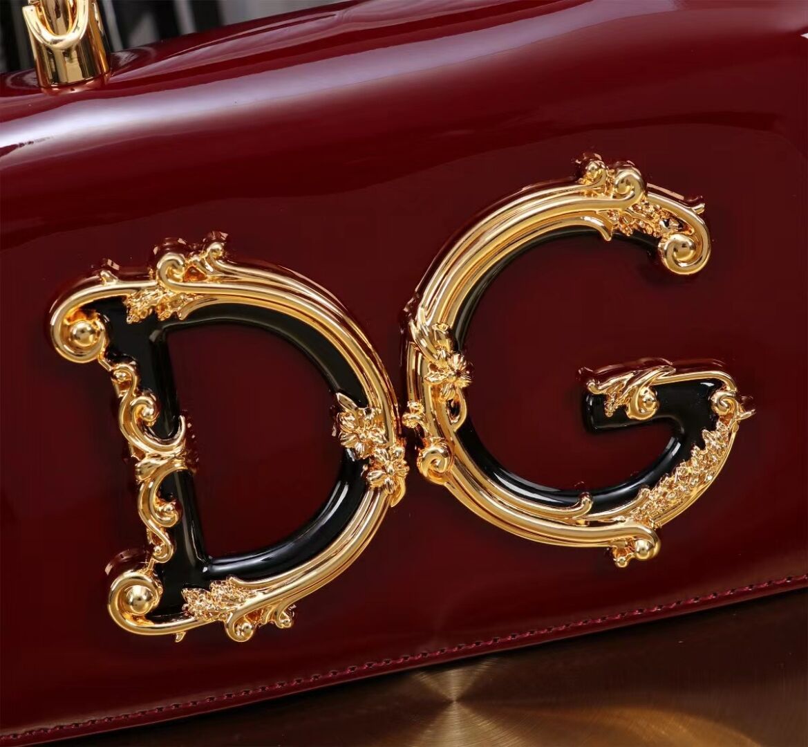 Dolce & Gabbana Patent leather Shoulder Bag G6504 red