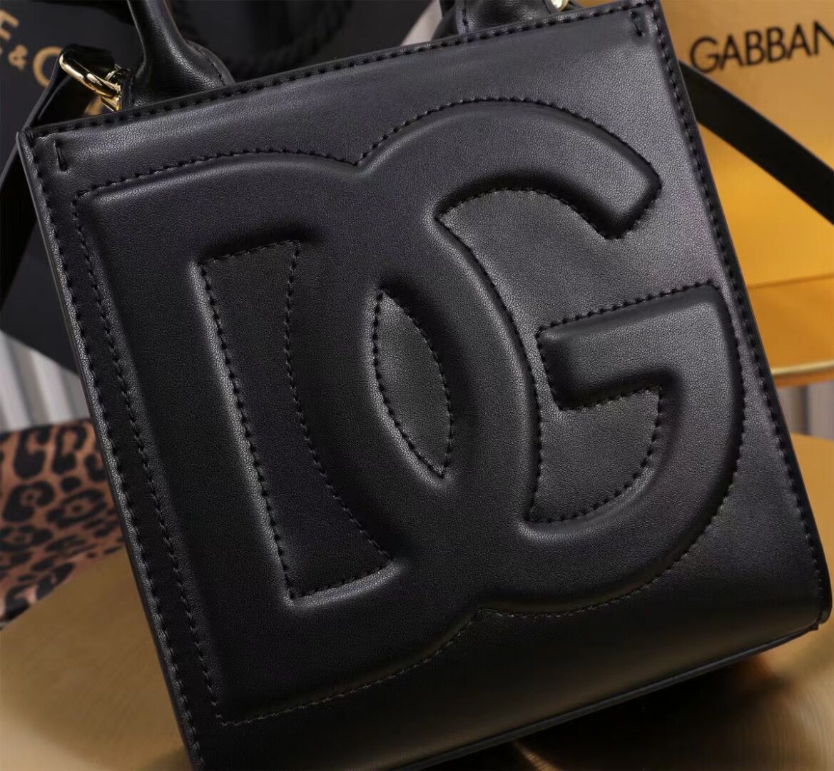 Dolce & Gabbana leather Shoulder Bag G6507 black