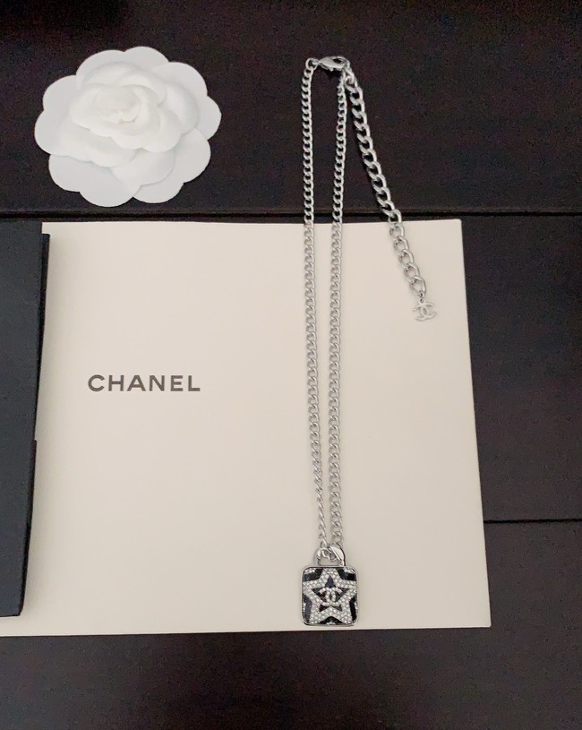 Chanel necklace CE15242