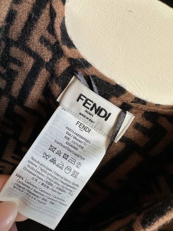 Fendi Cloak FDC00129