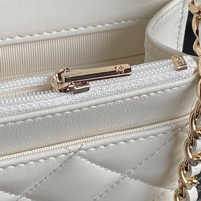 Chanel WALLET ON CHAIN AP4299 white