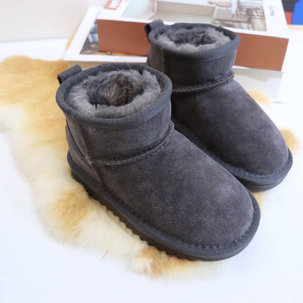 UGG Children