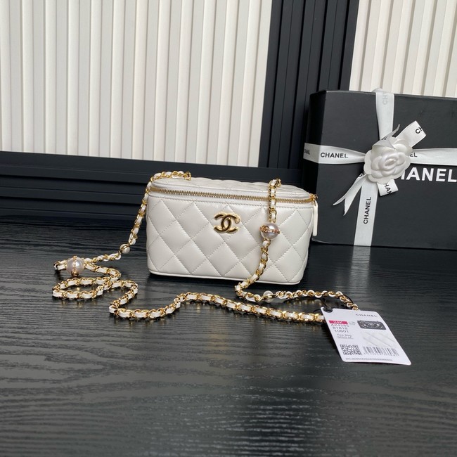 Chanel CLUTCH WITH CHAIN AP4285 white