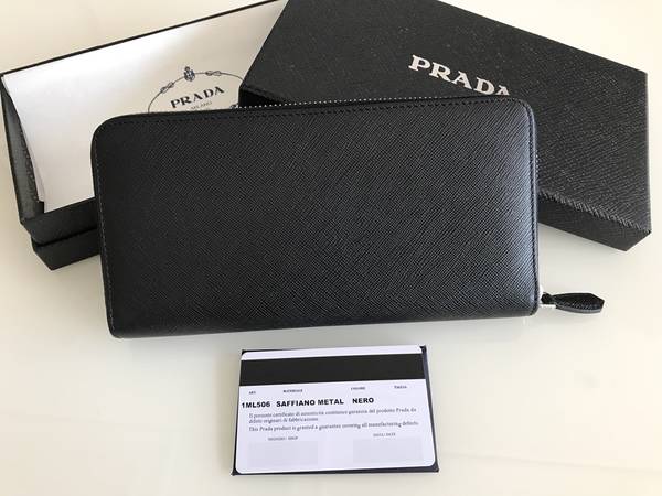 Prada Wallet PRW00023