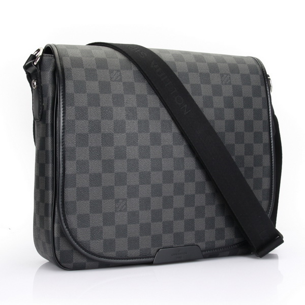 Louis Vuitton Damier Graphite Canvas Daniel MM N58029