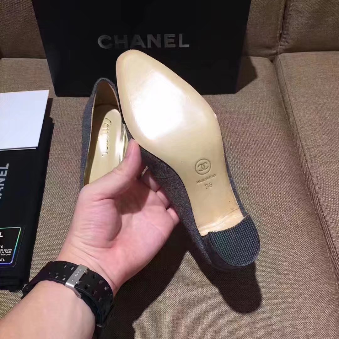 Chanel Pump Leather CH2146 Grey Chanel Pump Leather CH2146 Grey