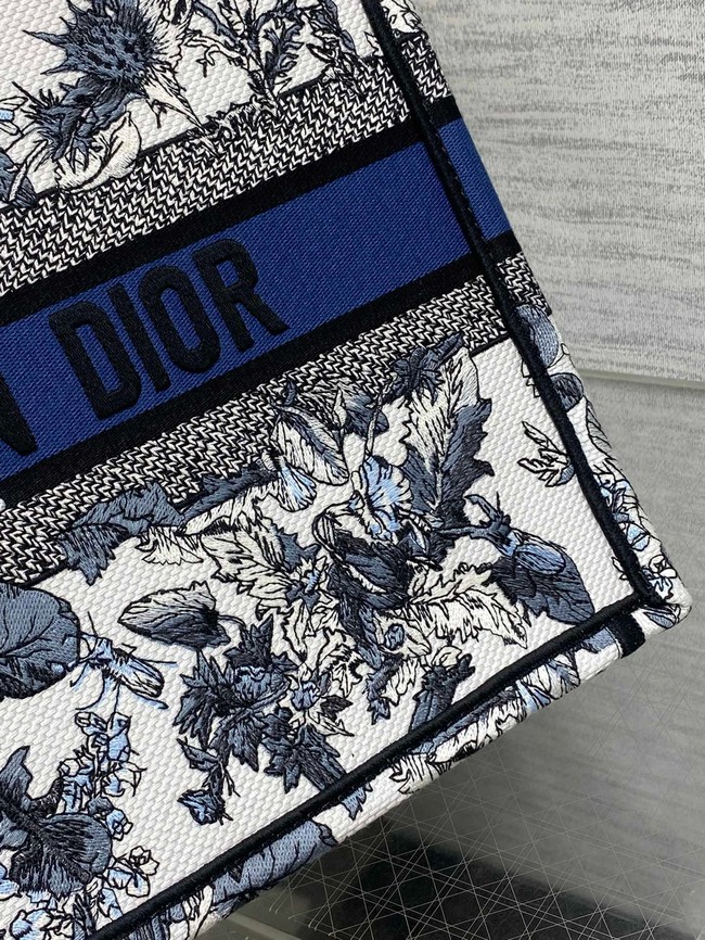 Medium Dior Book Tote Embroidery Embroidery M1296ZTDT-5