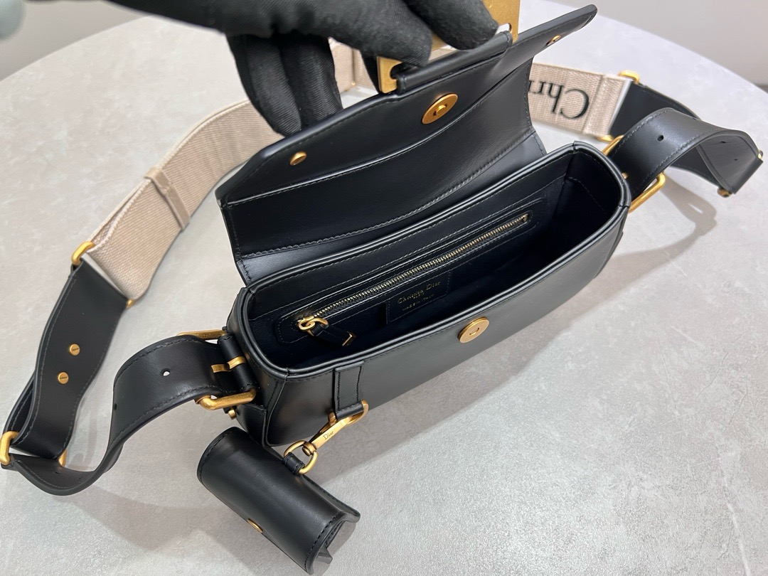Dior Small Streetchic Bag mooth Calfskin M3913CDKV black