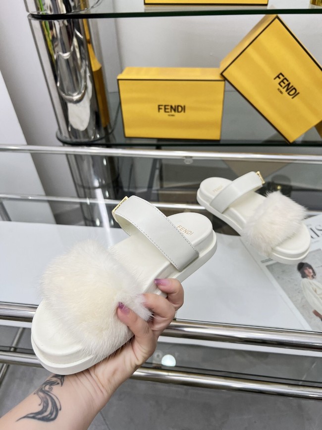 Fendi WOMENS SANDAL 44967-11