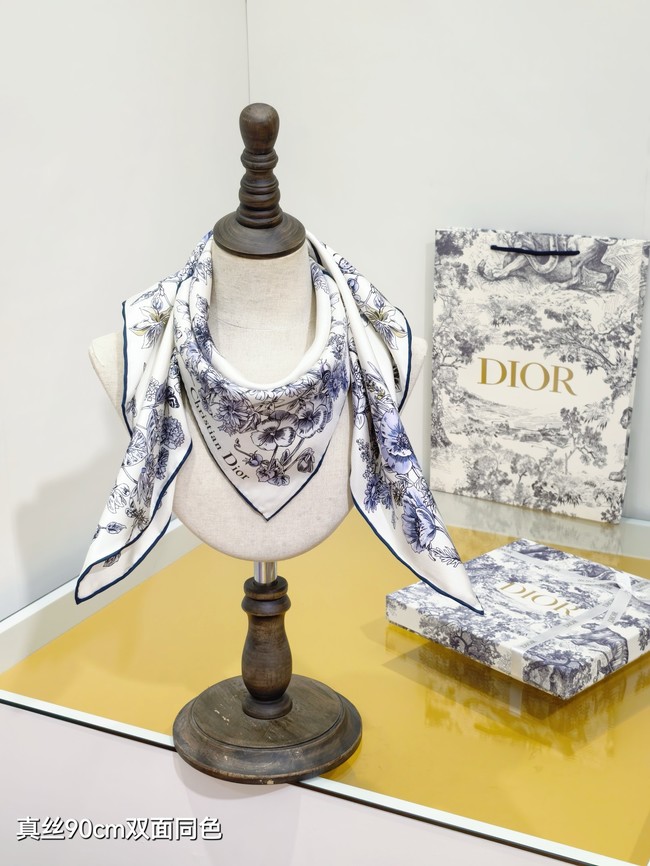 Dior Star 70 Square Scarf KY070