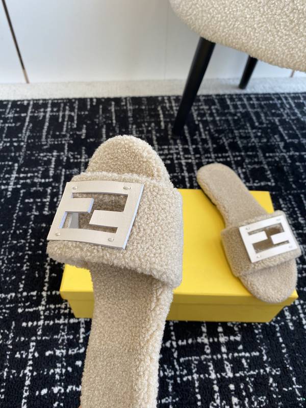 Fendi Shoes FDS00130