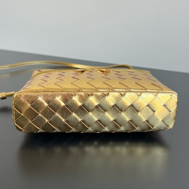 Bottega Veneta Bang Bang Intrecciato leather 789109 Gold