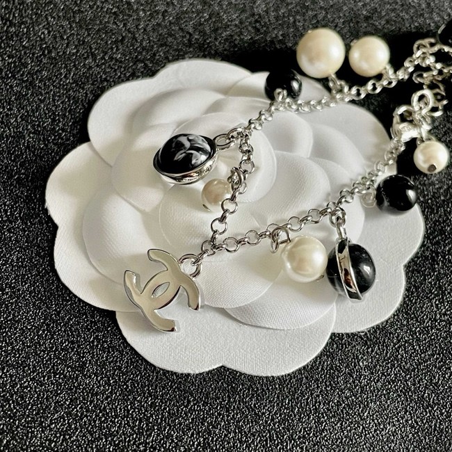 Chanel bracelet CE82005